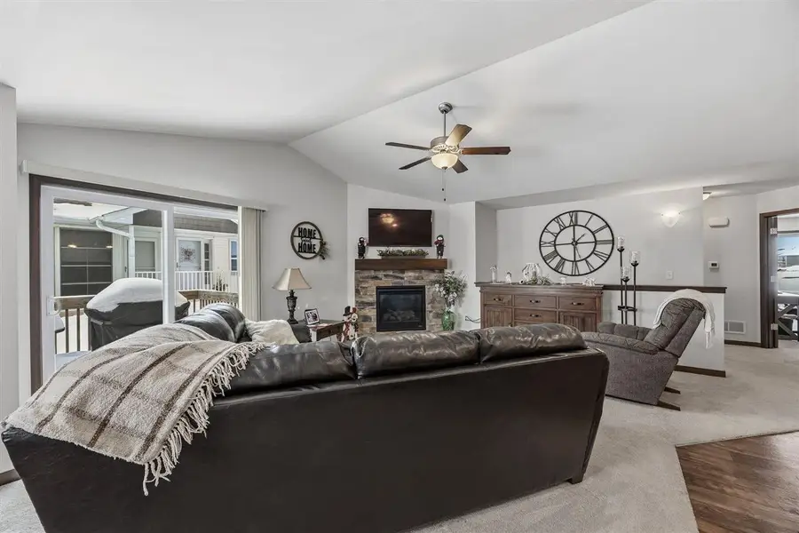 4420 Calder Dr, Marion Township, IA 52302 - Image #3