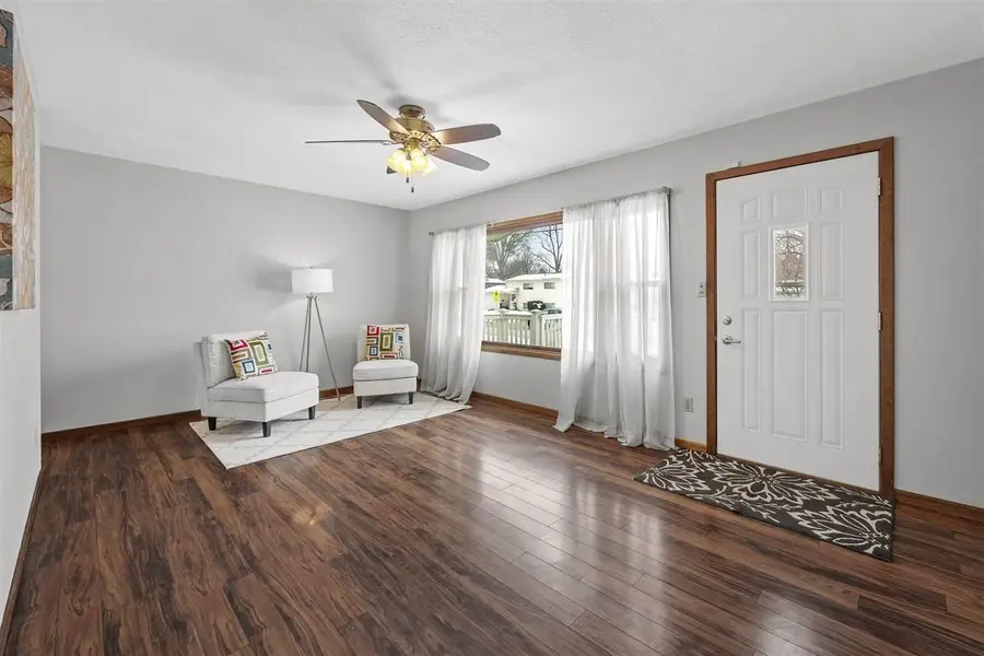 1426 SYCAMORE ST, Iowa City, IA 52240 - Image #3