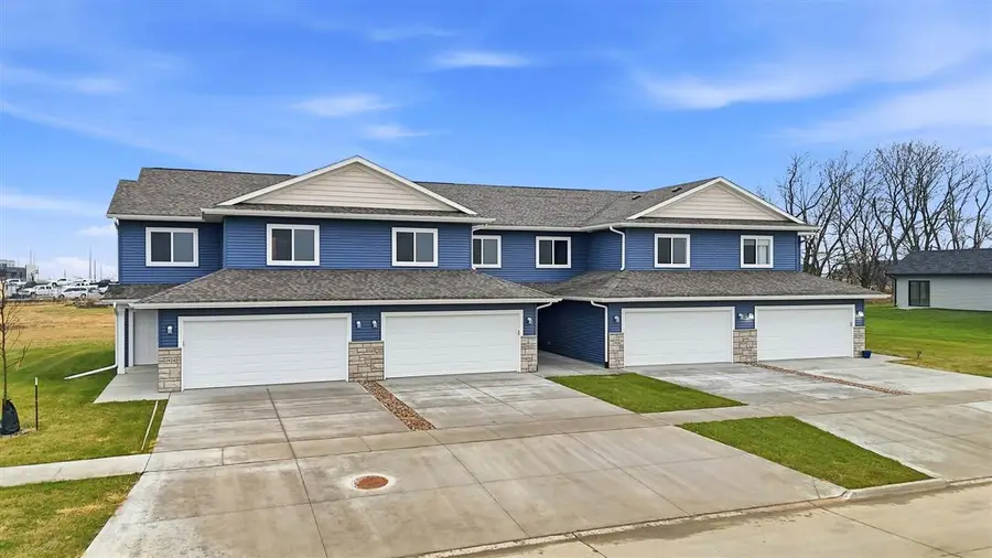 1922 Croell Ave, Tiffin, IA 52340 - Image #3