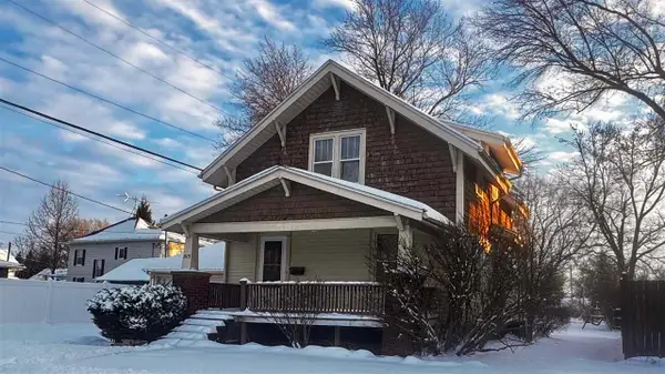 315 E Jackson St, Washington, IA 52353