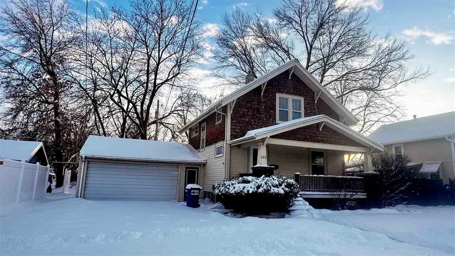 315 E Jackson St, Washington, IA 52353 - Image #3