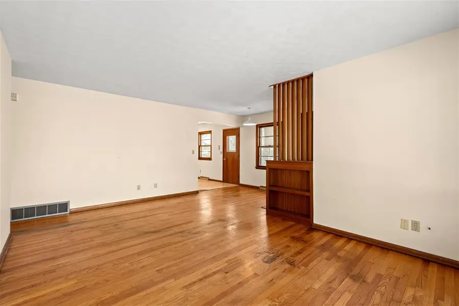 1219 Oakcrest St, Iowa City, IA 52246 - Image #3