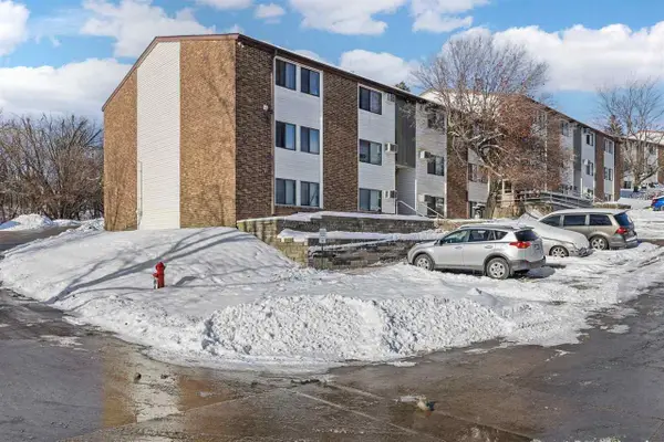 904 Benton Dr, Iowa City, IA 52246