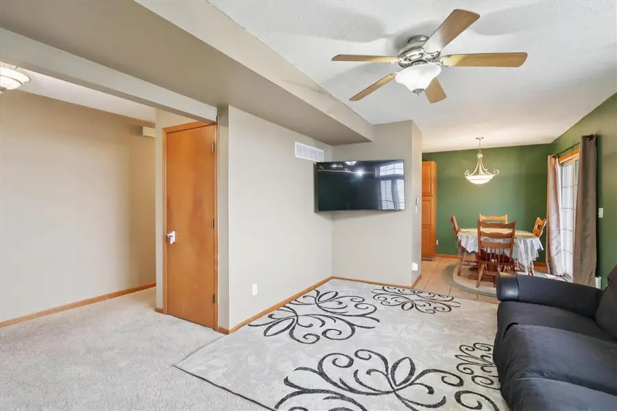 2022 Northland Cir, Coralville, IA 52241 - Image #3