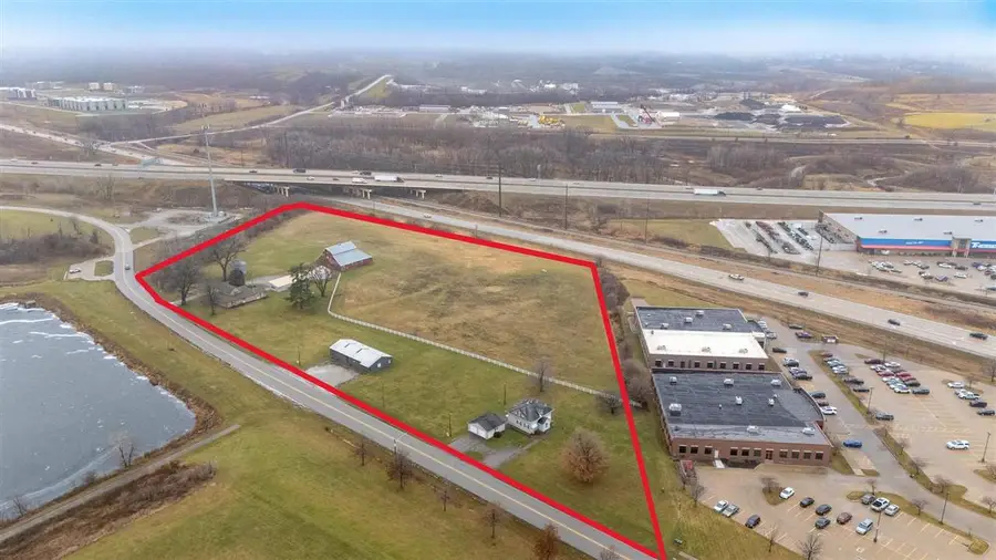 3300 Heartland Dr, Coralville, IA 52241 - #2