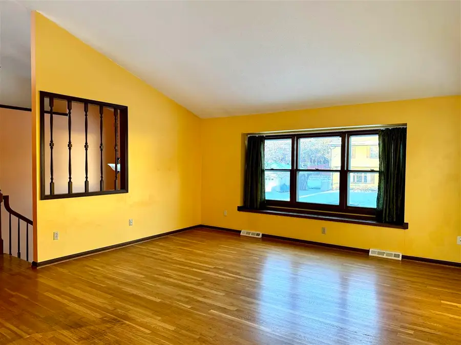 1817 Hafor Drive, Iowa City, IA 52246 - Image #2