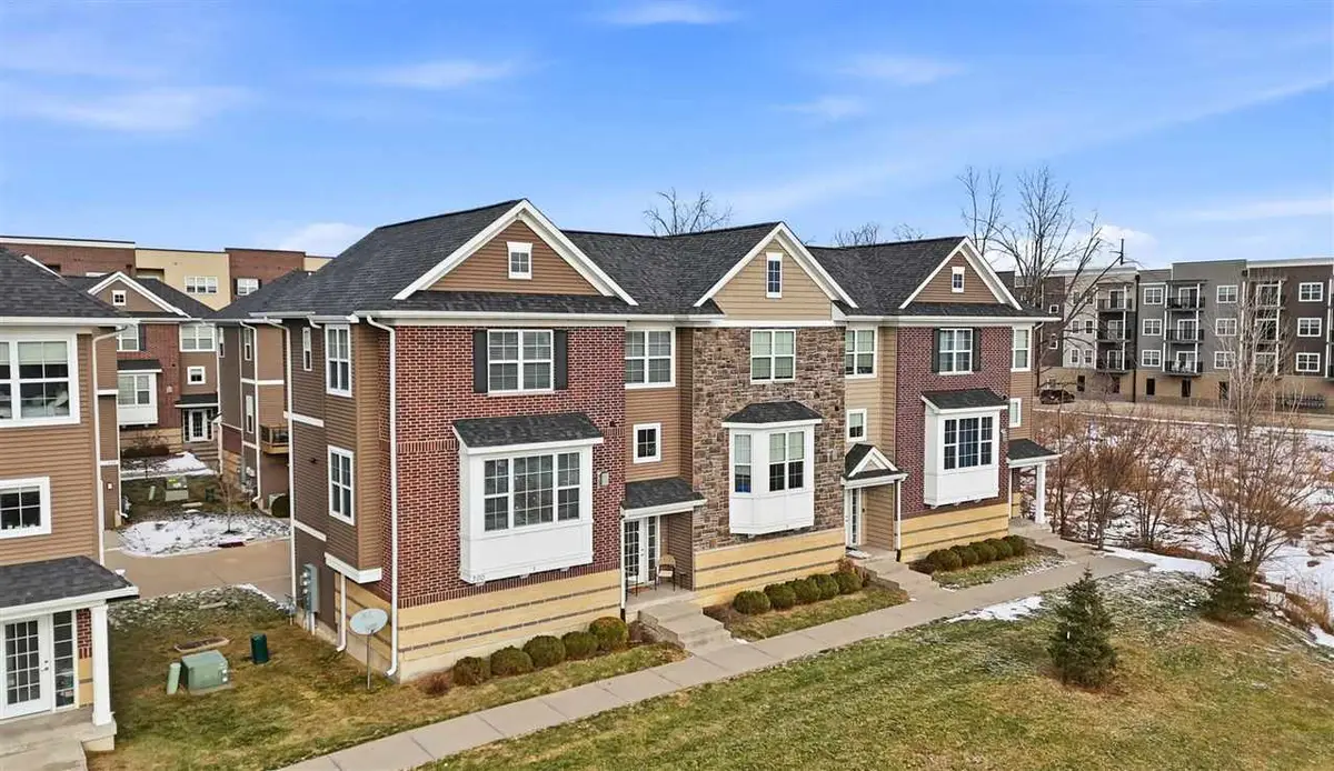 300 Clark Dr, Coralville, IA 52241 - Image #1