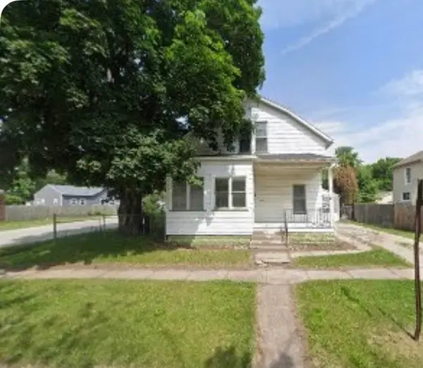 619 Evans St, Muscatine, IA 52761