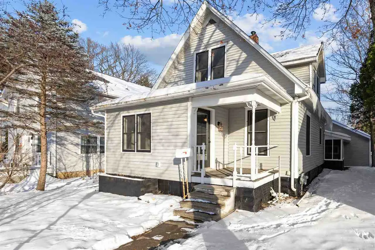 818 Rundell St, Iowa City, IA 52240 - Image #1