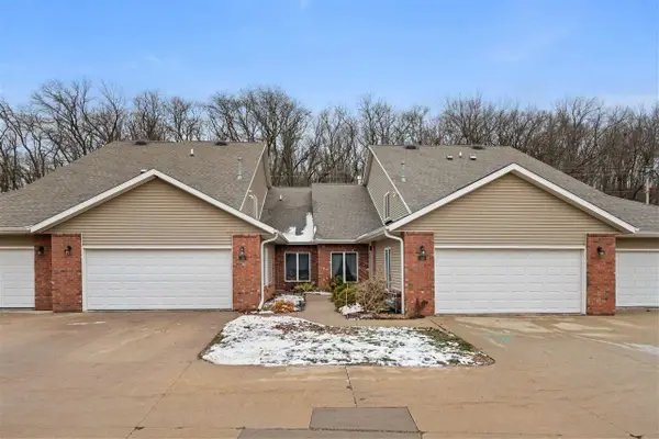 35 Colwyn Ct, Iowa City, IA 52245