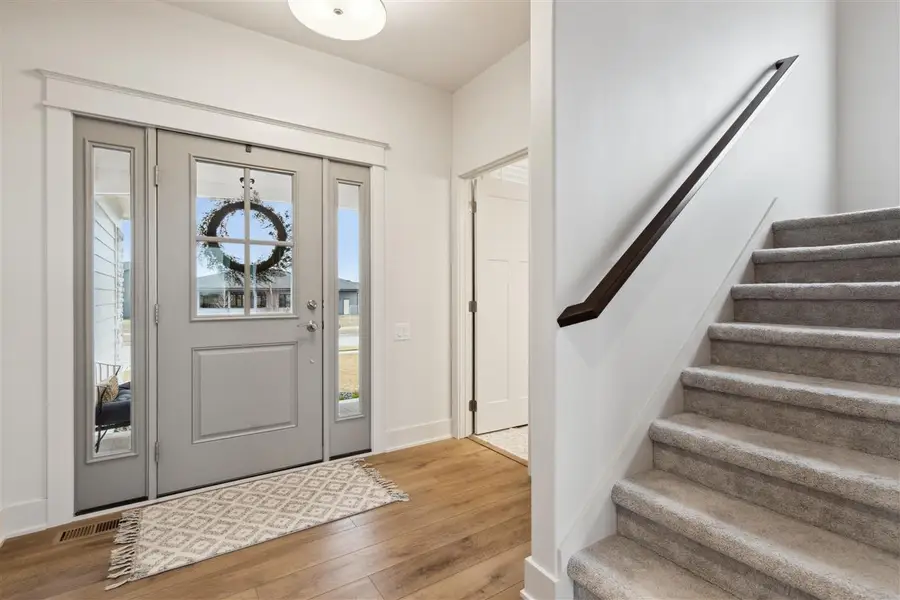 6121 NE Sherman Dr, Ankeny, IA 50021 - Image #2