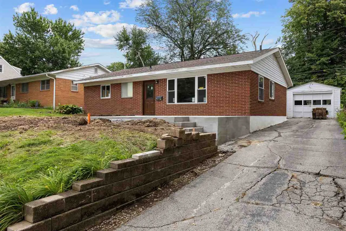 711 13th Ave, Coralville, IA 52241 - Image #1