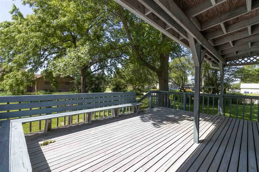 219 W Harrison, Washington, IA 52353 - #3