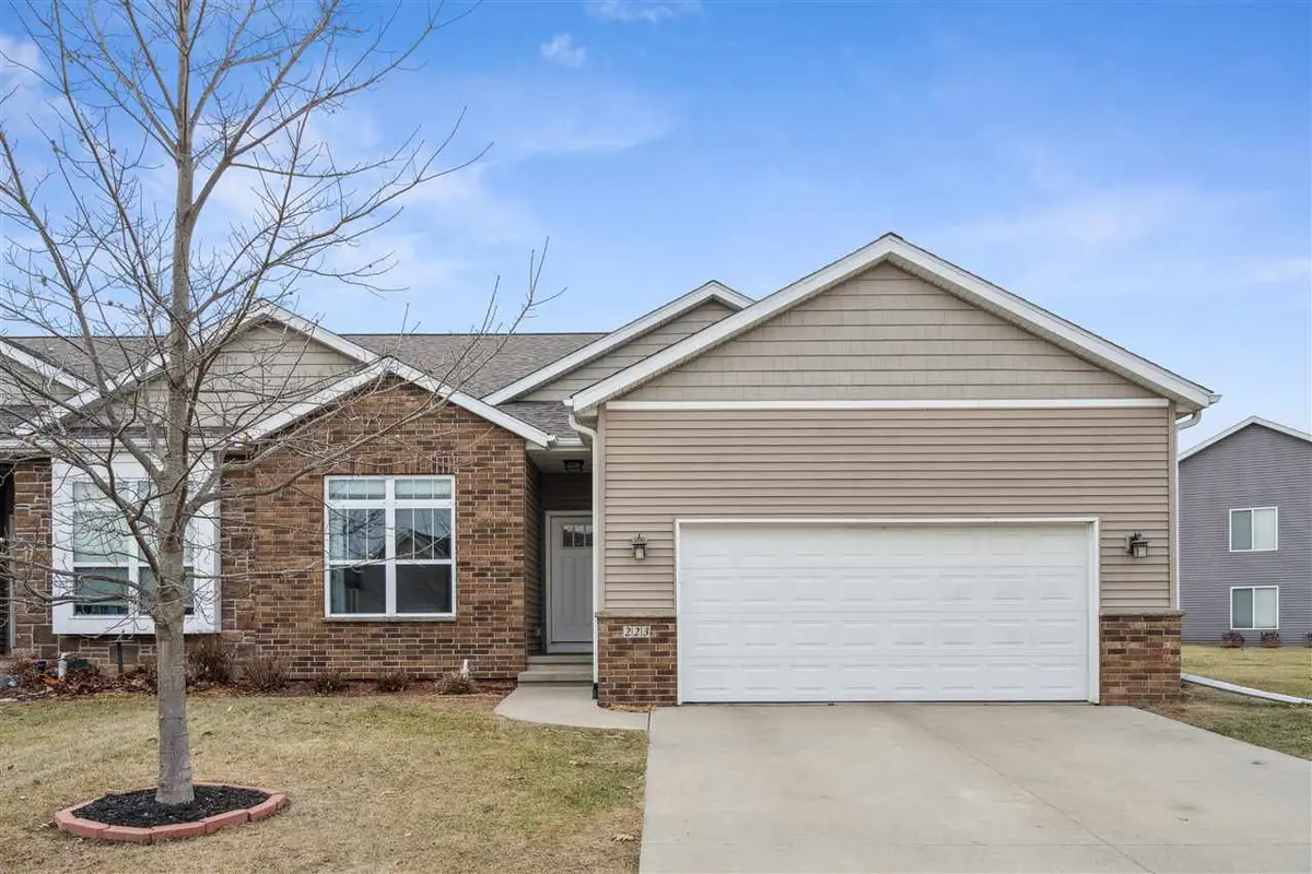 223 Windflower Ln, Solon, IA 52333 - Image #1