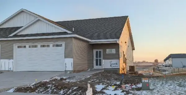 2057 Suttner Dr, North Liberty, IA 52317