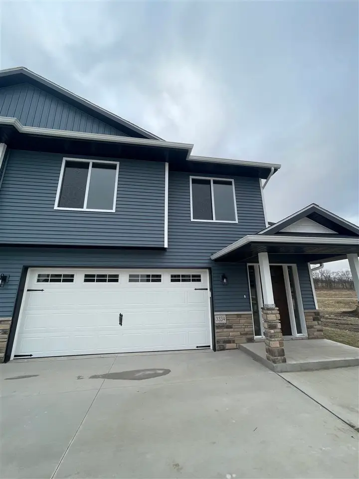 3334 Loethen Ln, Coralville, IA 52241 - Image #2