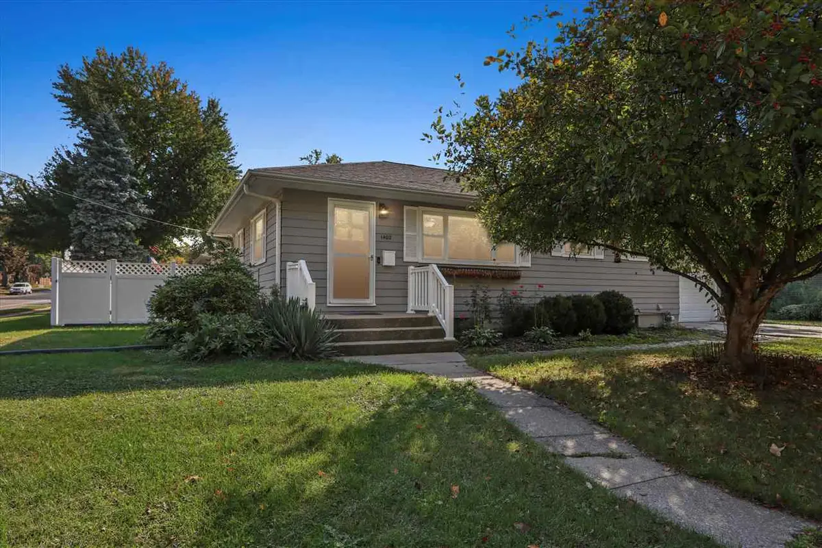 1402 Laurel St, Iowa City, IA 52240 - Image #1