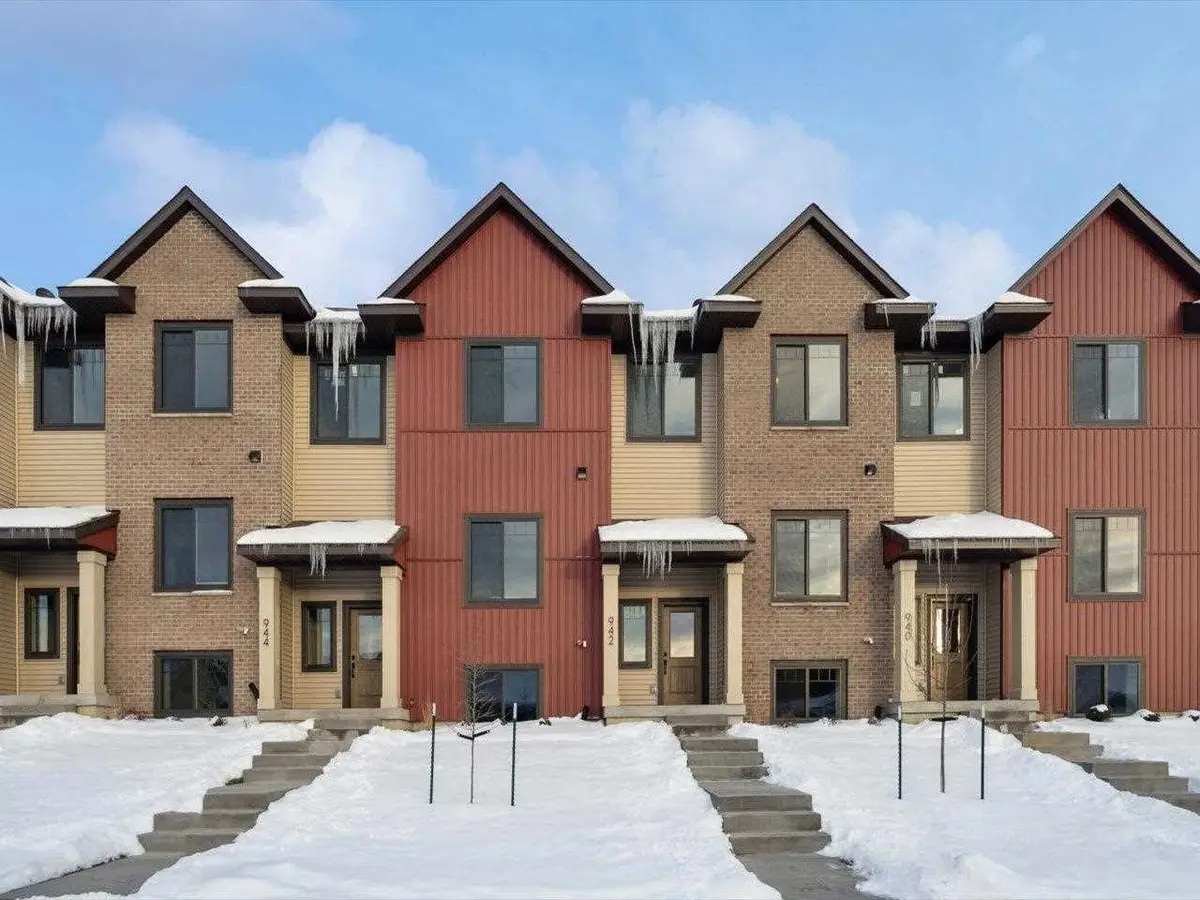 944 Dubs Dr, Iowa City, IA 52246 - #1