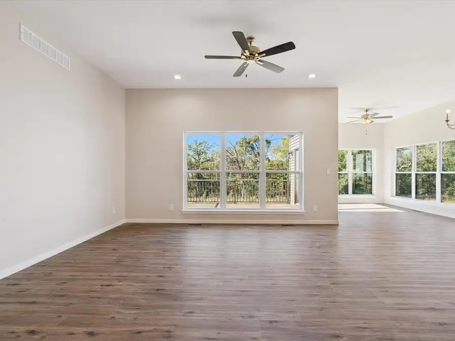 655 Maclan Ct, Iowa City, IA 52246 - Image #3