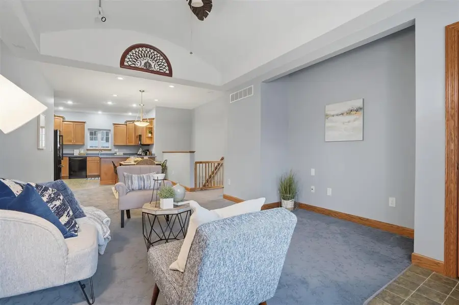 200 F Place Unit B, Kalona, IA 52247 - Image #3