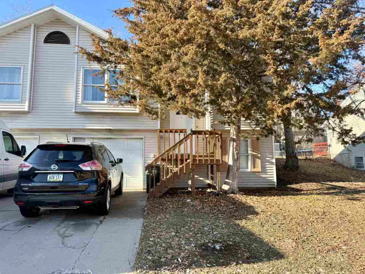 1829 Gryn Dr, Iowa City, IA 52246 - Image #1