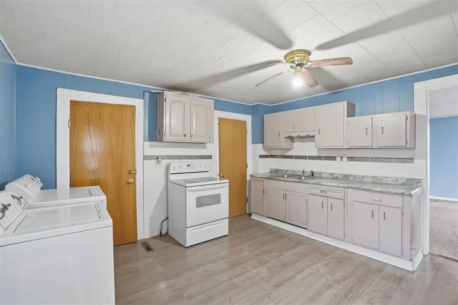 803 N 7th Ave, Washington, IA 52353 - Image #3