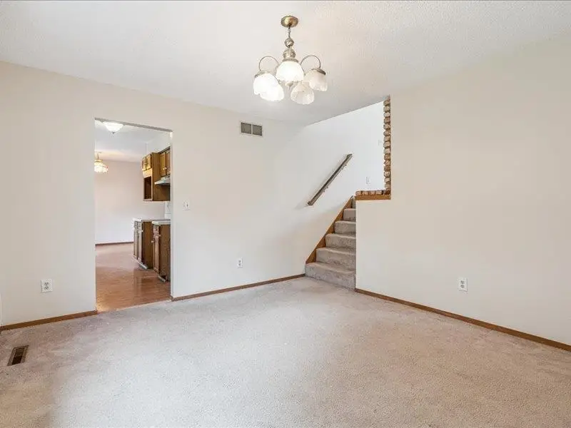 1912 North Ridge Dr, Coralville, IA 52241 - Image #3