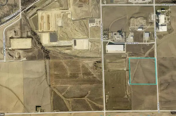 26th St SW, Cedar Rapids, IA 52404