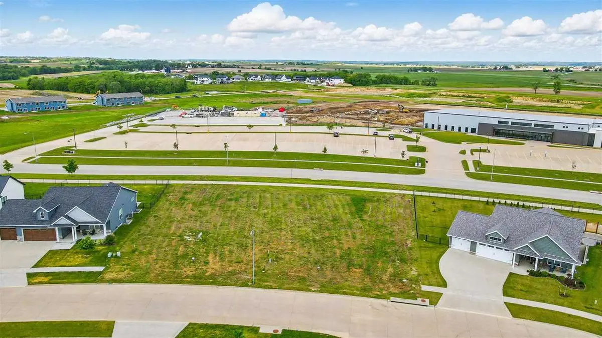 1817 Green Oak Ct, Tiffin, IA 52340 - Image #1