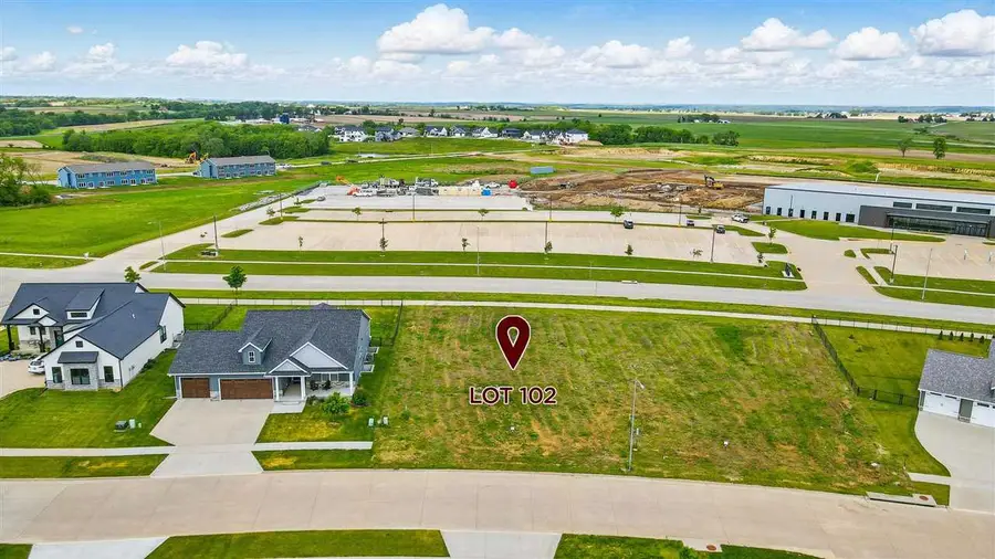 1815 Green Oak Ct, Tiffin, IA 52340 - Image #2