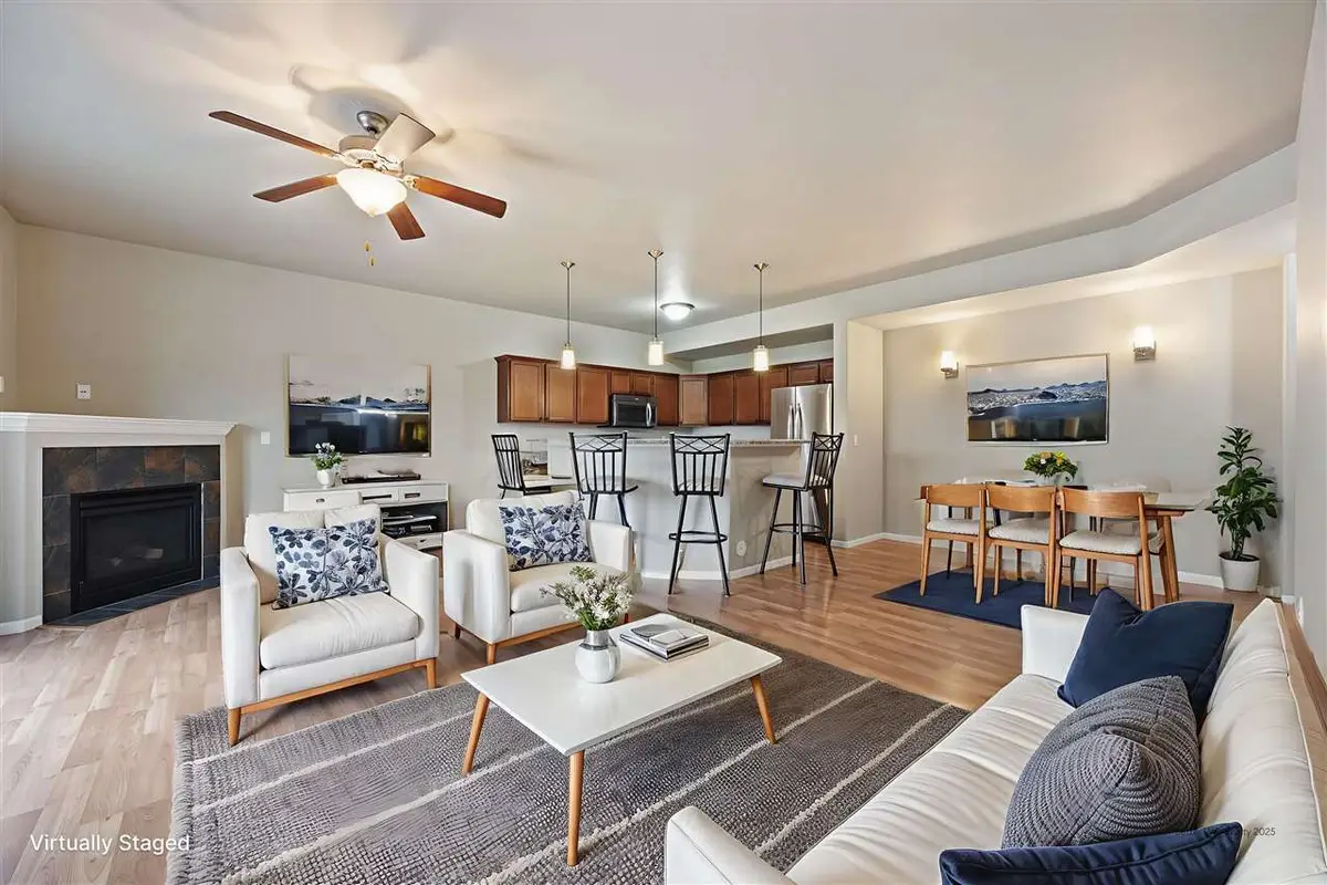 475 Glenmoor Pl, North Liberty, IA 52317 - Image #1