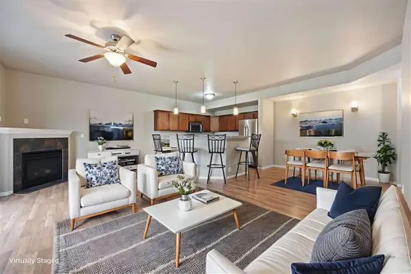 475 Glenmoor Pl, North Liberty, IA 52317