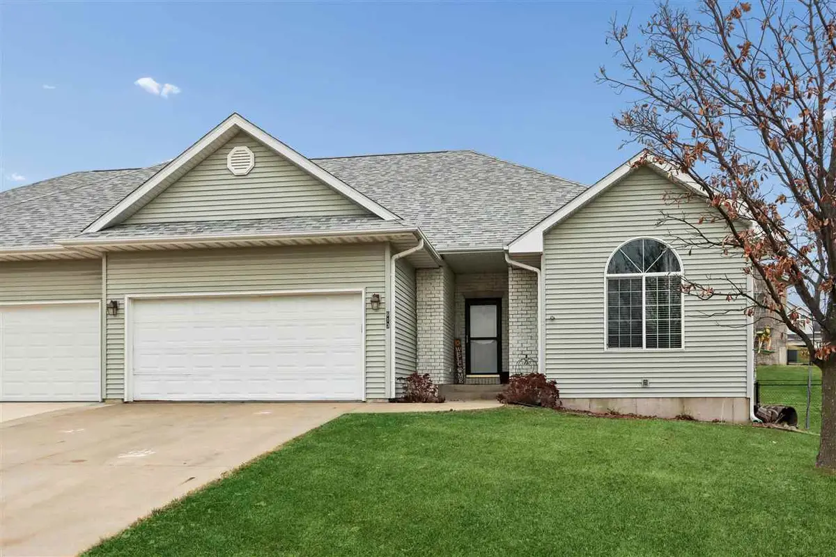 613 W Orange St, West Branch, IA 52358 - Image #1