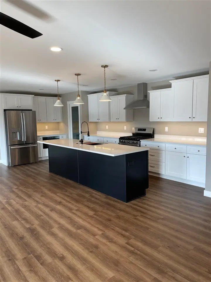 3861 Winnsboro Dr, Iowa City, IA 52245 - Image #3