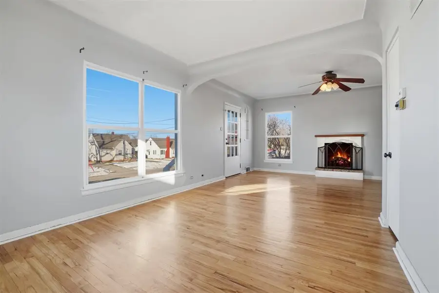 1228 Oakland Rd NE, Cedar Rapids, IA 52402 - Image #3