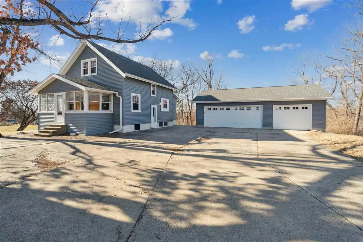 1635 31st St SE, Cedar Rapids, IA 52403 - Image #1