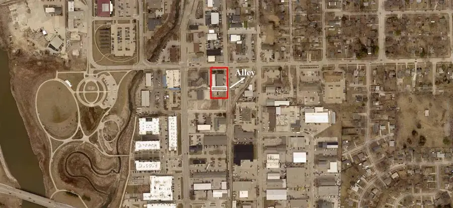 321 Kirkwood Ave, Iowa City, IA 52240 - Image #2