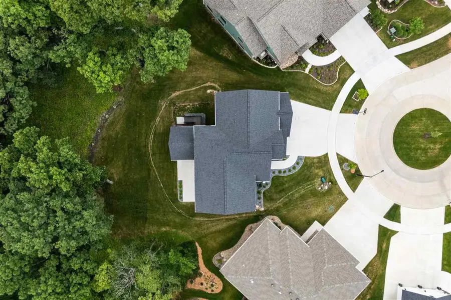 2816 Buckle Down Cir, Iowa City, IA 52245 - Image #2