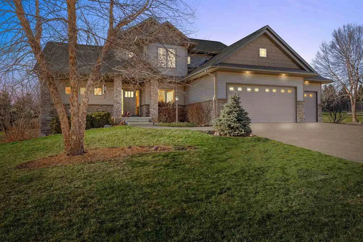 2878 Ash Ct, Coralville, IA 52241 - Image #1