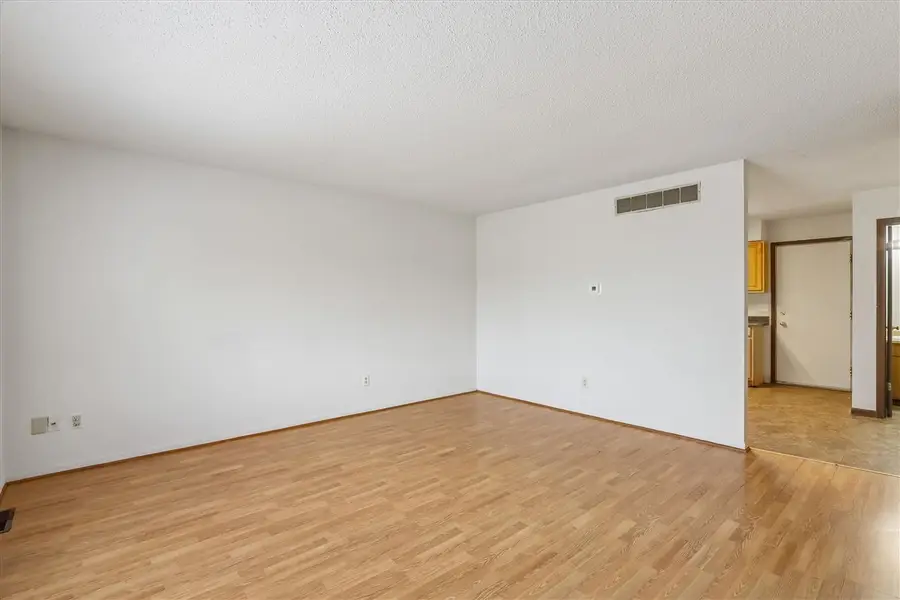 2427 Petsel Place, Iowa City, IA 52246 - Image #2