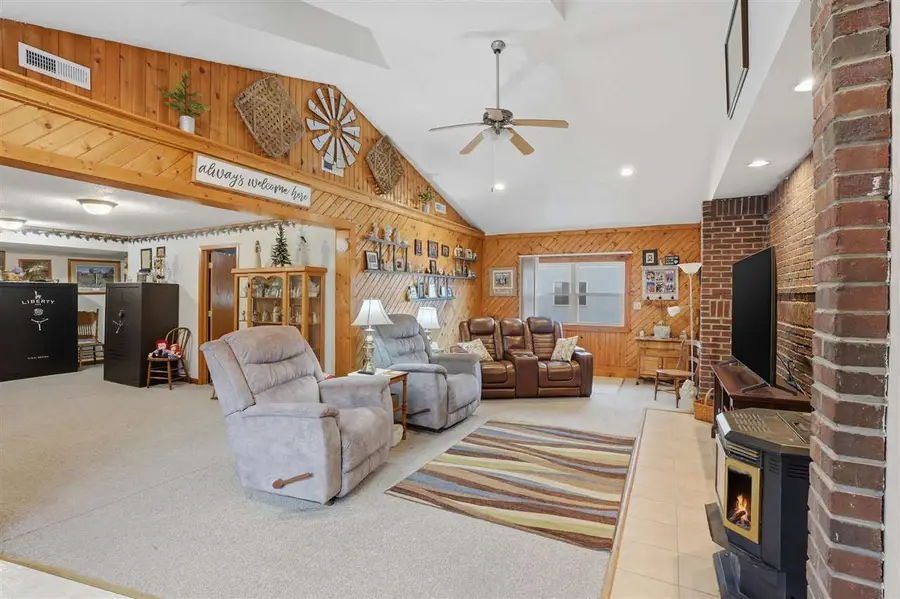 24538 118th St., Columbus Junction, IA 52738 - Image #3