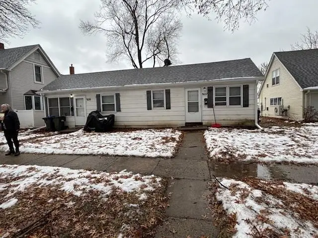 927/929 Fairchild Street, Iowa City, IA 52240 - Image #2