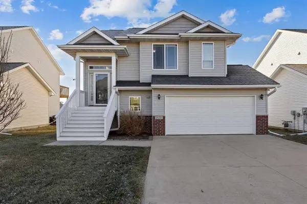 2621 Pinto Ln, Iowa City, IA 52240