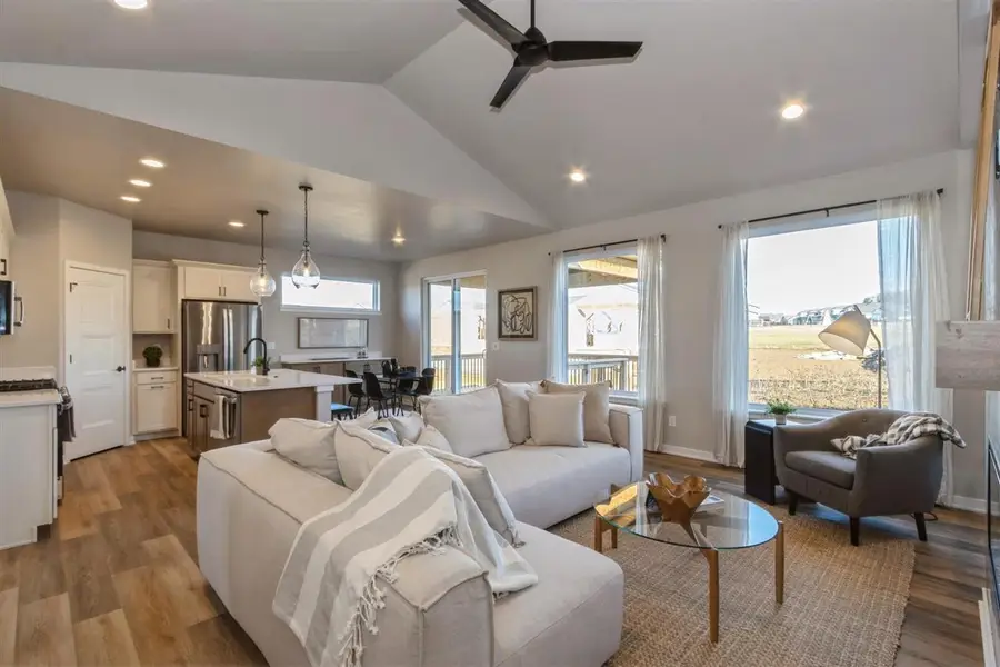 215 Chadwick Ln, Iowa City, IA 52245 - Image #3