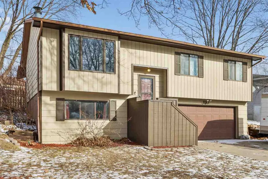 1110 Apple Ct, Iowa City, IA 52240 - Image #2