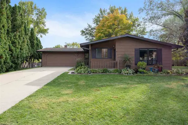 167 Ravencrest, Iowa City, IA 52245