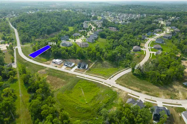 5814 Seminole Valley Trl NE, Cedar Rapids, IA 52411