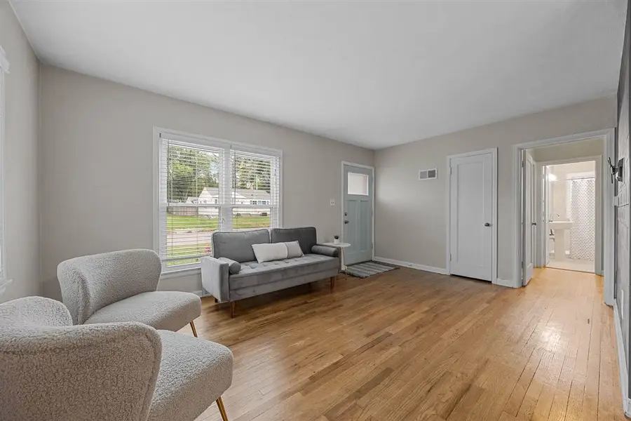 2734 Dalewood Ave SE, Cedar Rapids, IA 52403 - Image #3