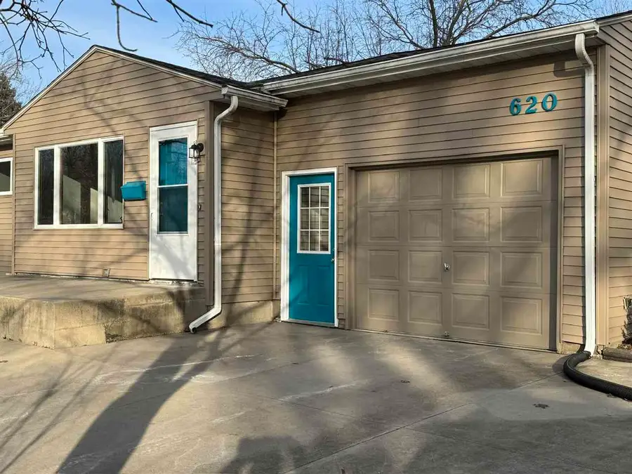 620 Brookside Drive, Iowa City, IA 52245 - Image #2
