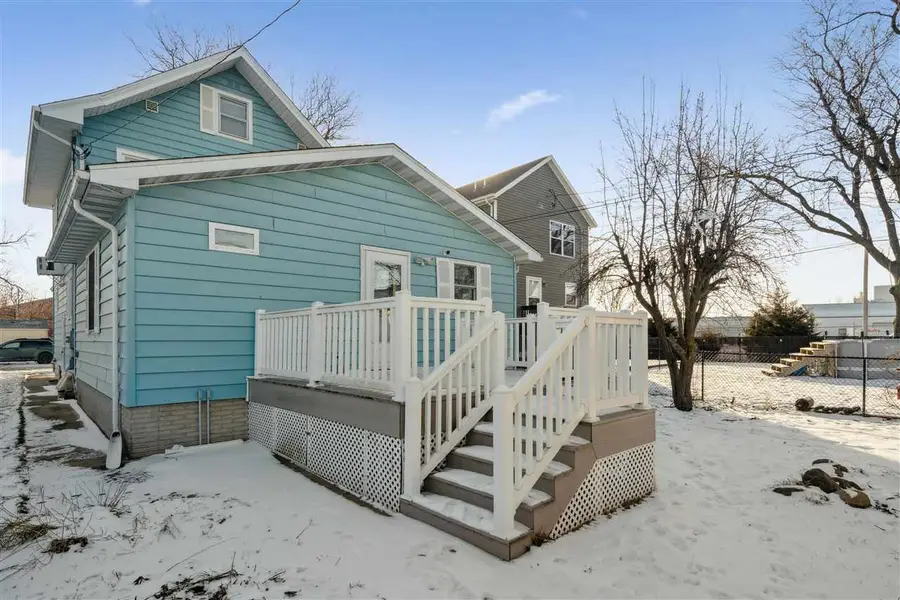 922 7th St SW, Cedar Rapids, IA 52404 - Image #3